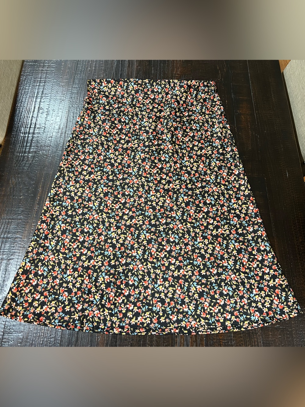 LOFT Skirt Large Black Multicolor Floral Pull On Midi A Line Stretch Waist